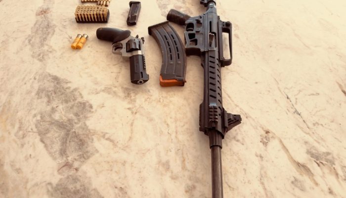 Ação da Polícia Federal contra garimpo ilegal resulta em apreensão de armas e veículos no Pará