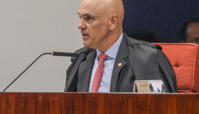 Alexandre de Moraes declara impedimento em processo sobre registros no Senado