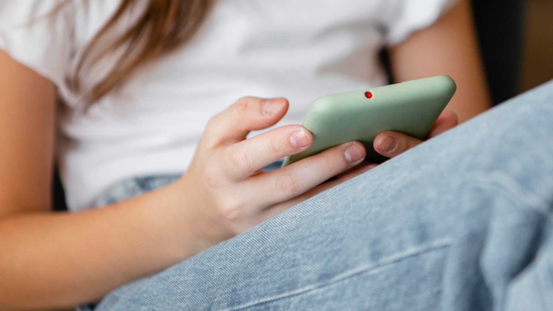 ANPD exige que redes sociais detalhem proteção a crianças e adolescentes em relatórios de transparência