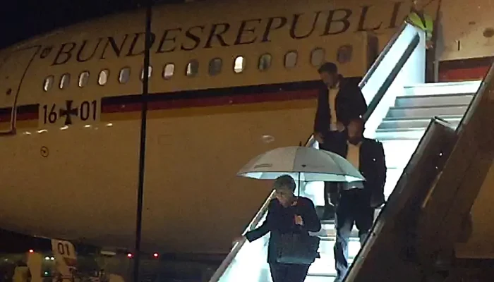 Antigo avião oficial de Angela Merkel está disponível para compra no mercado internacional