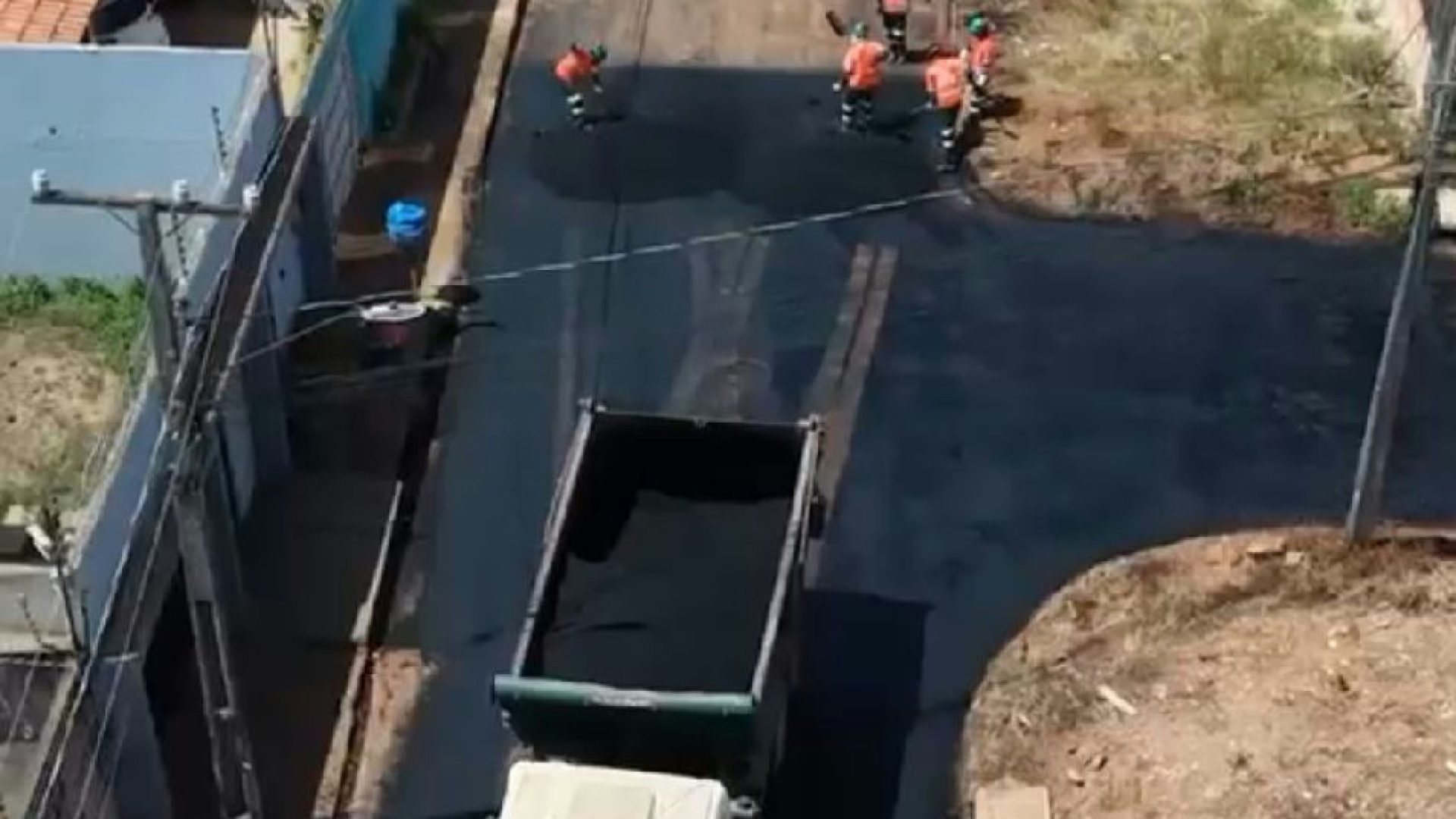 Asfalto novo chega a bairros de Parauapebas em plano de infraestrutura urbana