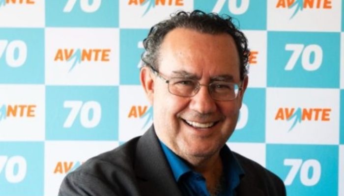 Augusto Cury encerra ciclo de sabatinas presidenciais da TV Globo neste sábado