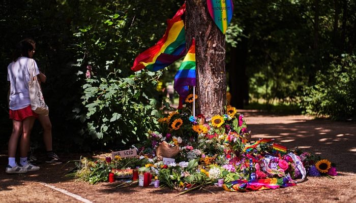 Berlim inaugura memorial no Tiergarten após ataque em desfile do Pride
