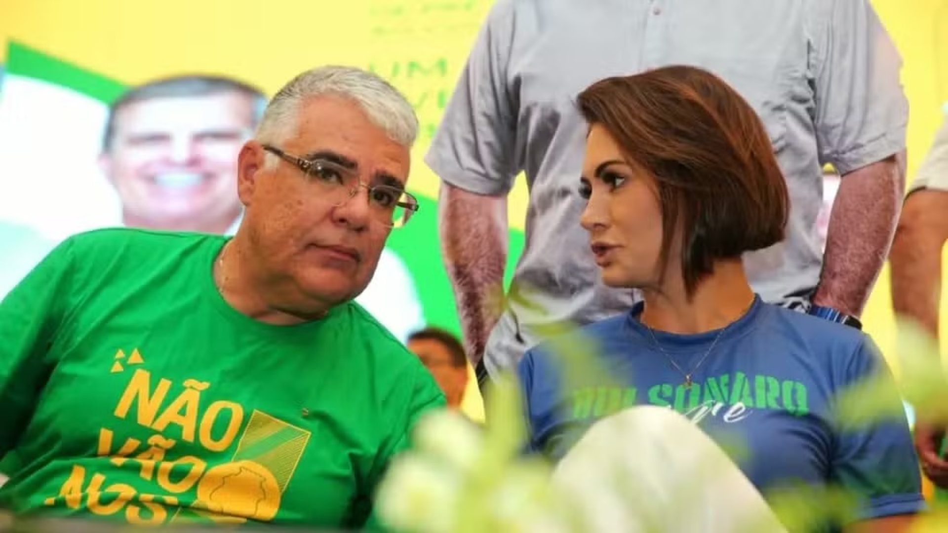Bolsonaro: Michelle é elogiada por Girão ao expor acordo político no Ceará