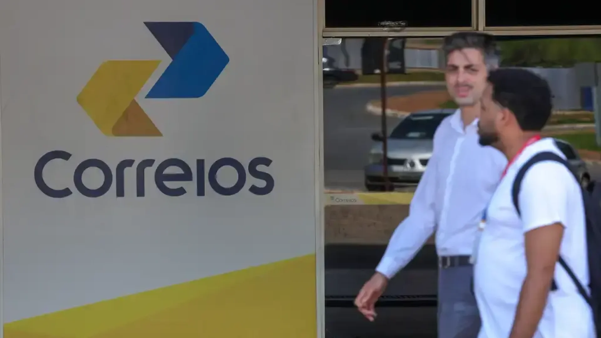 Correios encerra paralisação de 15 dias com reajuste salarial definido pelo TST