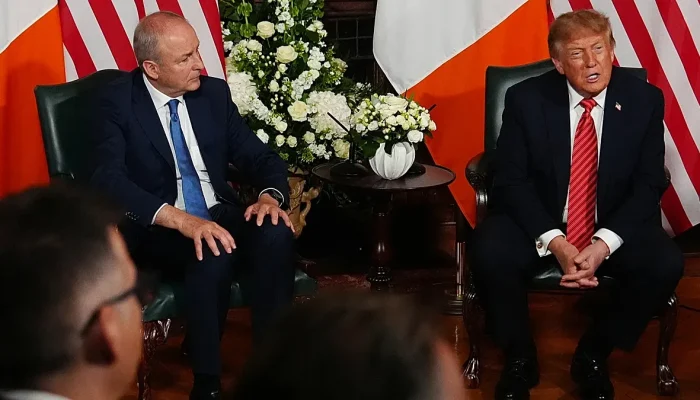 Declaração de Trump sobre Irlanda unificada gera tensão diplomática com Londres