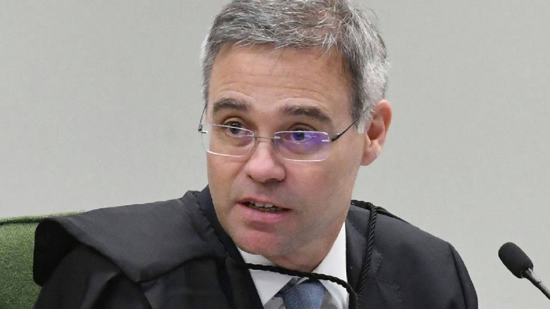 Depoimento de Daniel Vorcaro no STF ocorreu sem a presença da Polícia Federal
