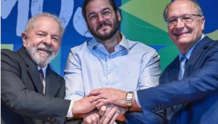 Deputado federal utiliza foto de 2022 e gera debate sobre alianças políticas
