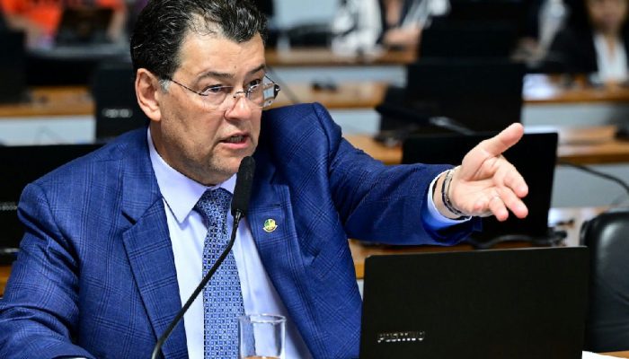 Eduardo Braga assume relatoria de projeto sobre minerais críticos com foco em soberania