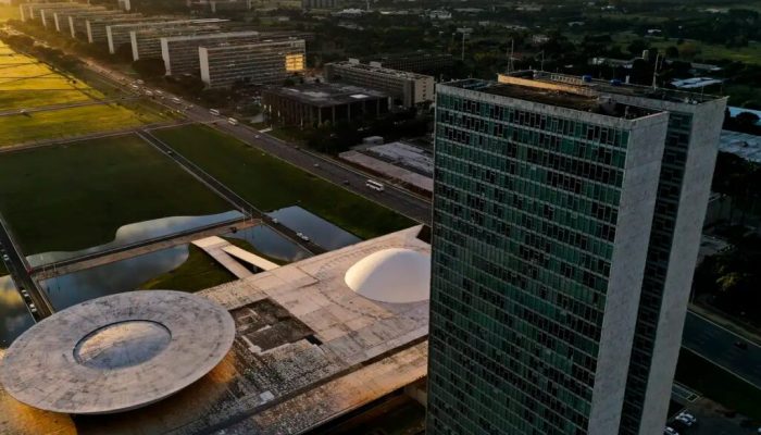 Eleições 2026: saiba quais são as atribuições de senadores e deputados
