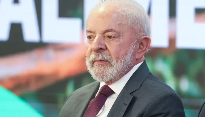 Endurecimento de penas por feminicídio é pauta de Lula, que apela por voto feminino partidário