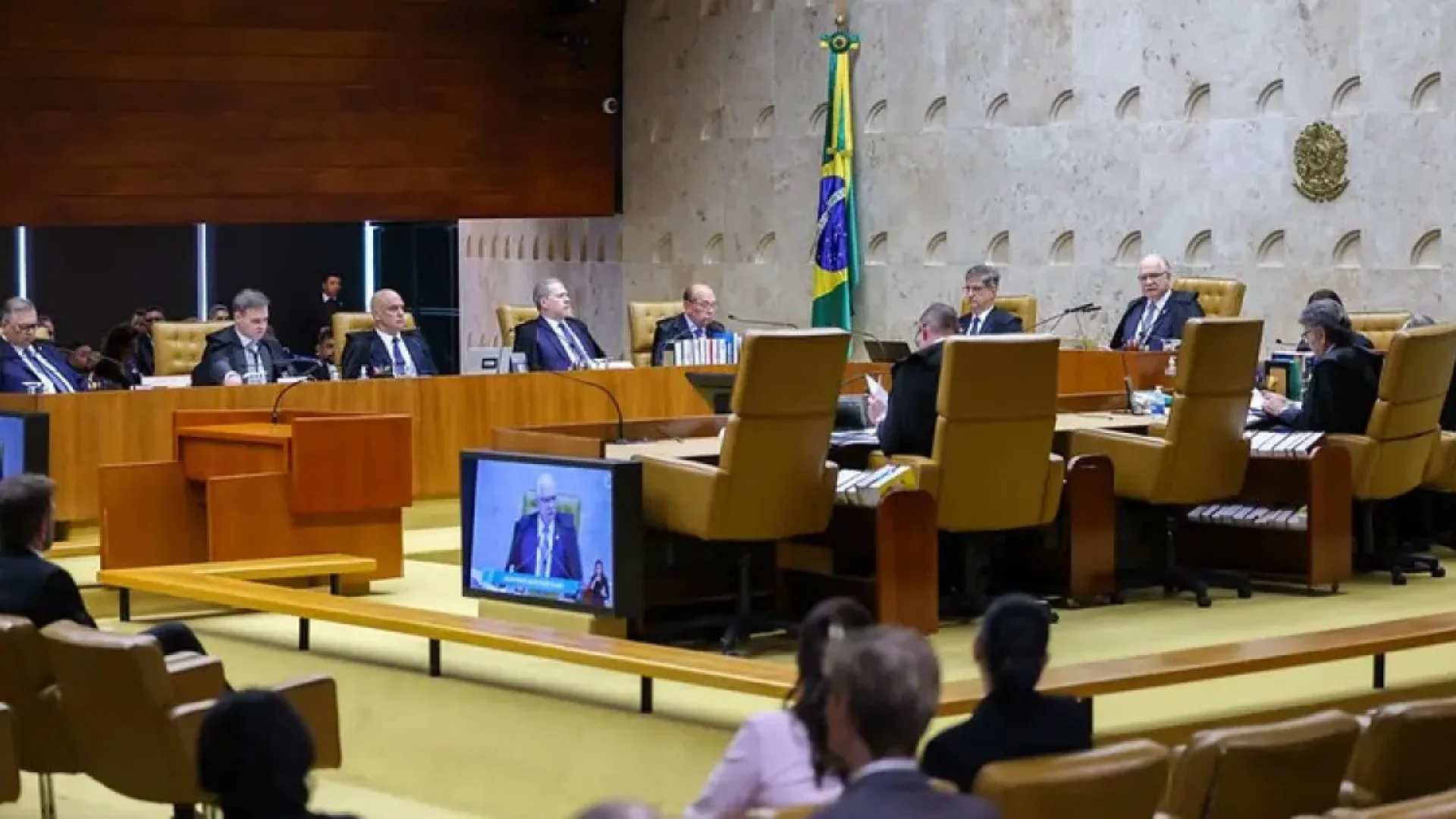 Especialista aponta desgaste institucional do STF após sessão sobre Alexandre de Moraes