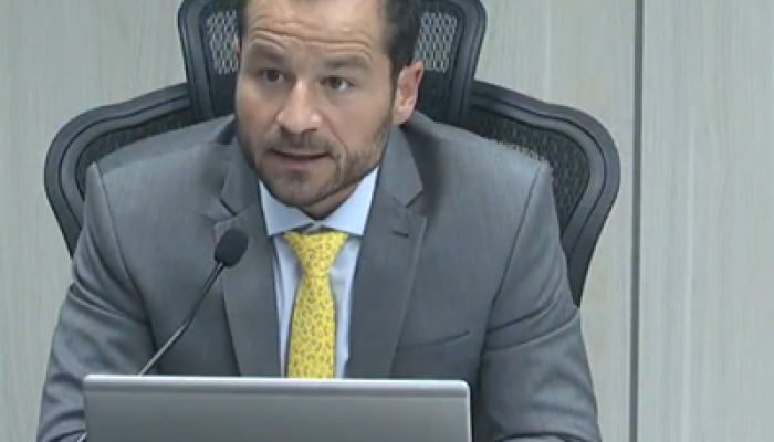 Fernando Mosna encerra mandato na Aneel com pautas críticas da Enel SP e apagão em destaque