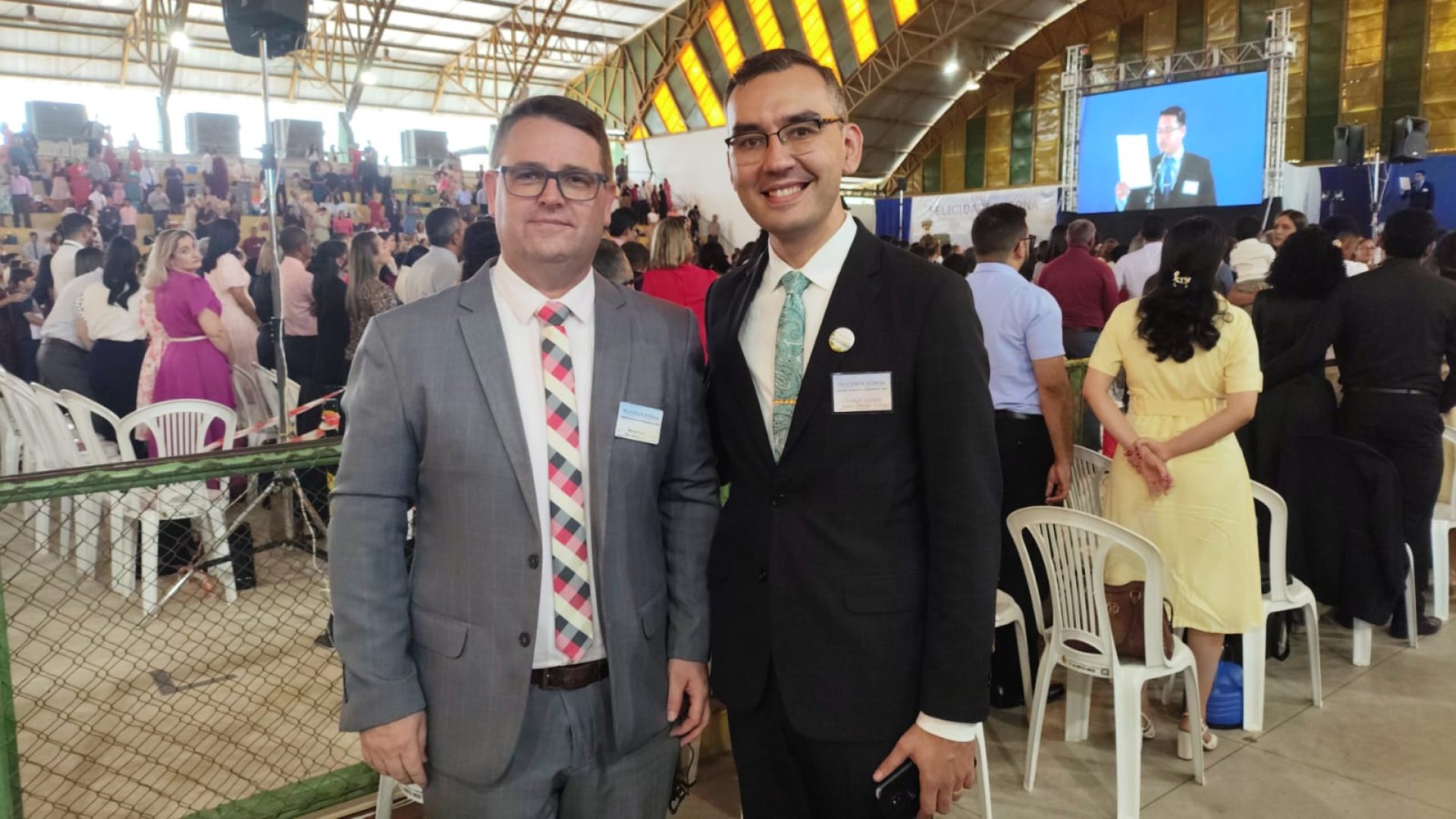Fiéis se reúnem em Marabá para congresso das Testemunhas de Jeová sobre felicidade eterna