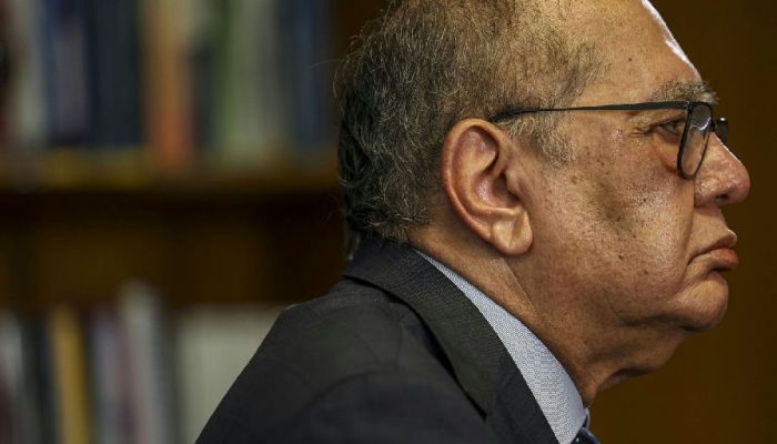 Gilmar Mendes propõe restrições a policiais em gabinetes do Supremo