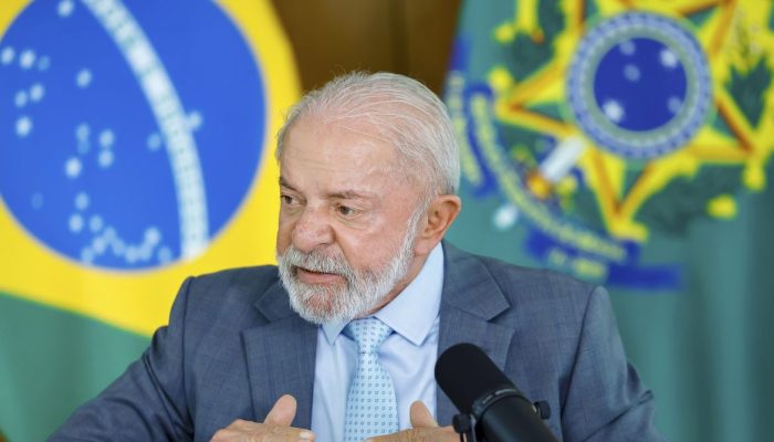 manipular imigração. "Eles fizeram conosco, a gente vai fazer com eles. Esperand