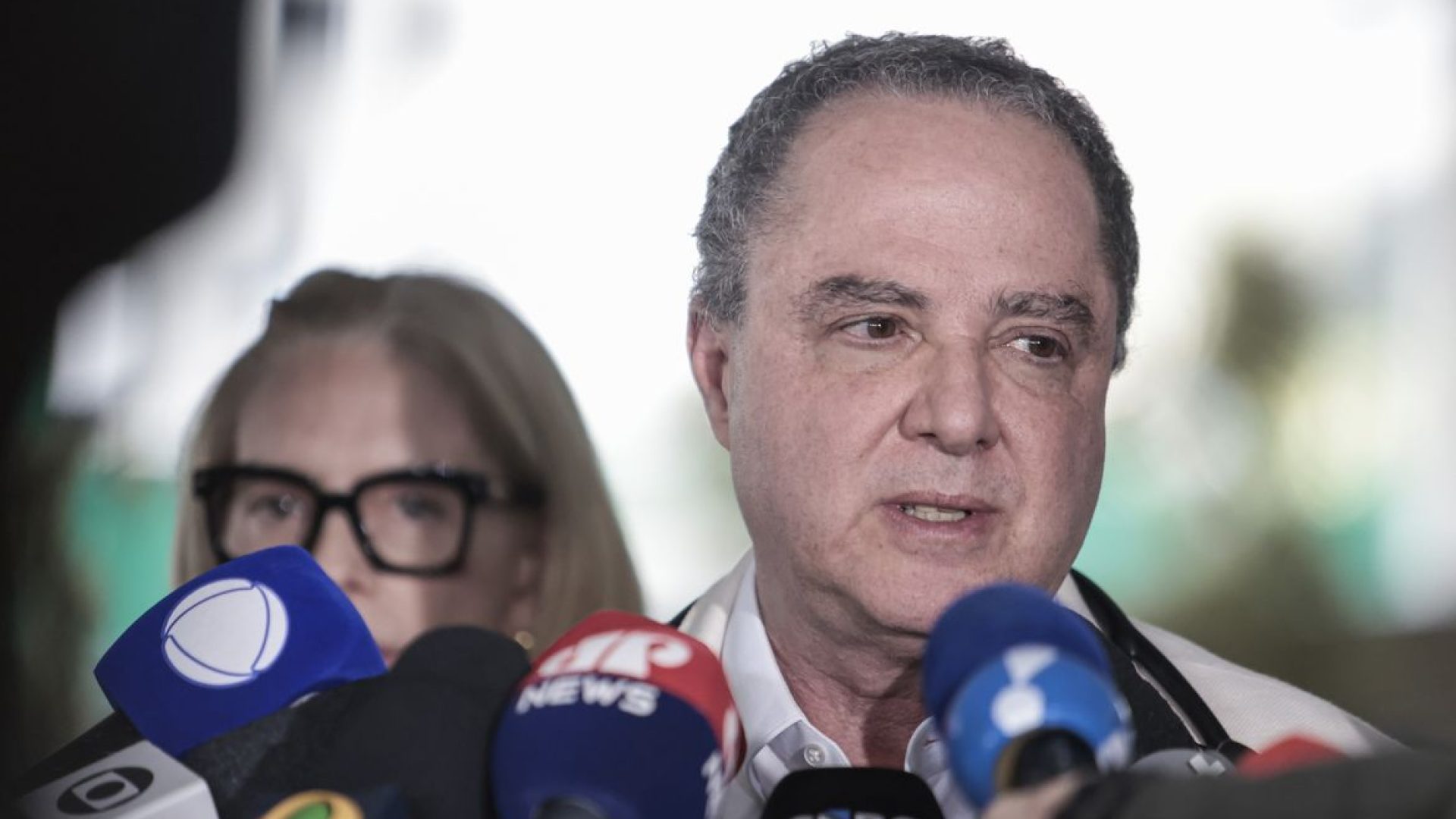 um procedimento cirúrgico na manhã desta sexta-feira (24), em São Paulo, para re