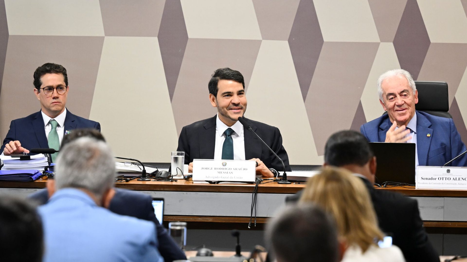 sua trajetória, falou sobre “erros e acertos” do Supremo e a necessidade de “ape
