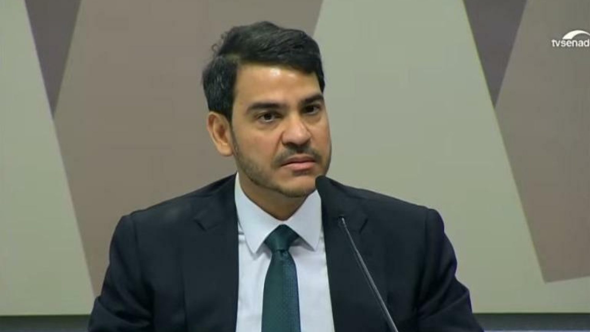 Jorge Messias defende limites para a atuação do STF no cenário político brasileiro