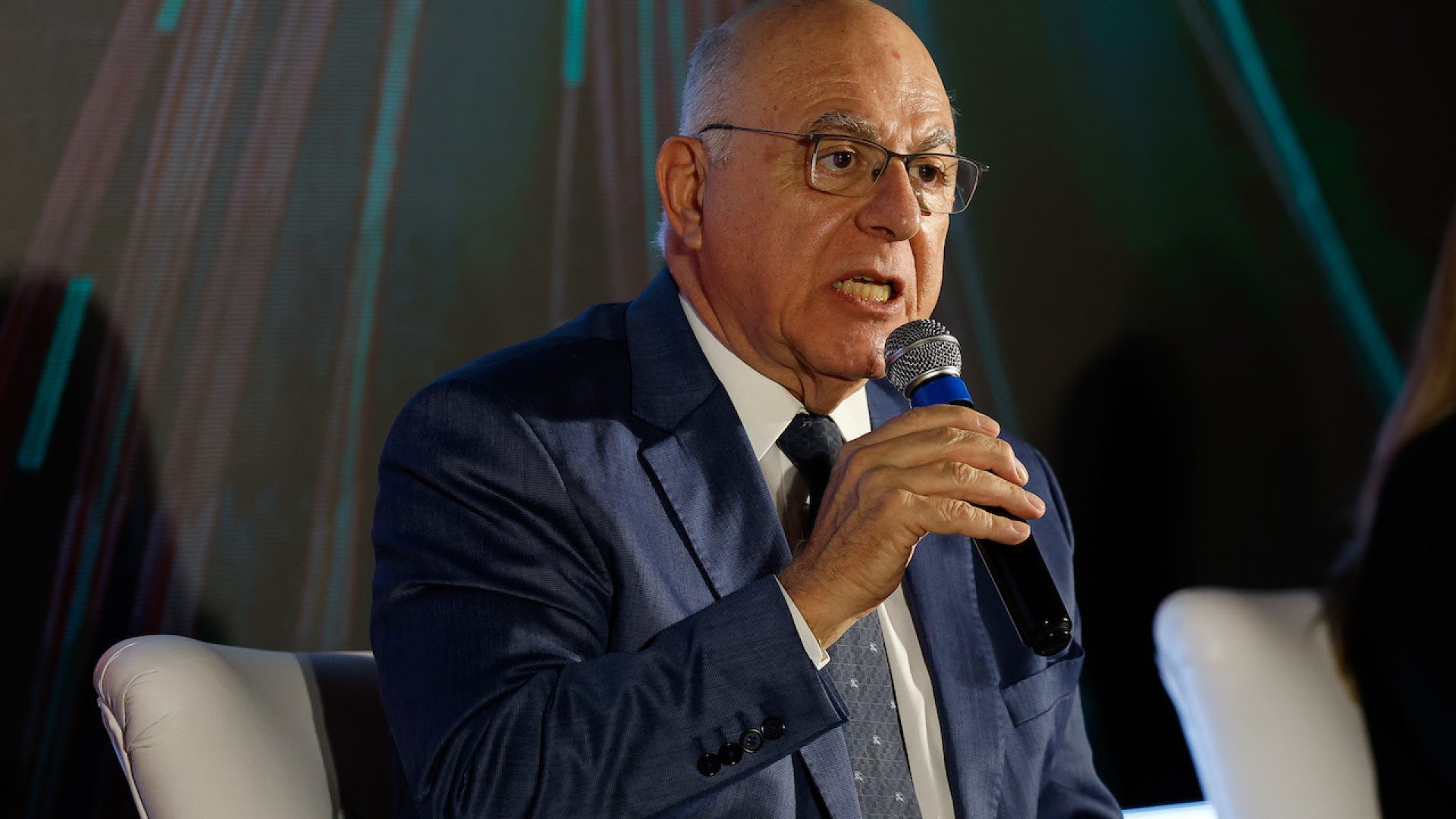 tantes, mas não resolve todos os problemas para a sustentabilidade futura do set