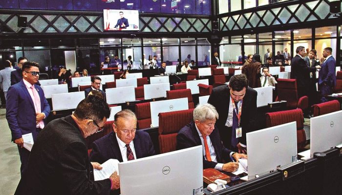 te Concursos Colunistas Entretenimento Menu Cidades Política Polícia Esportes Co