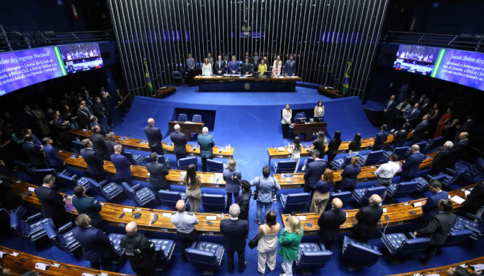 tentativa de golpe de Estado e por envolvimento nos atos golpistas de 8 de janei