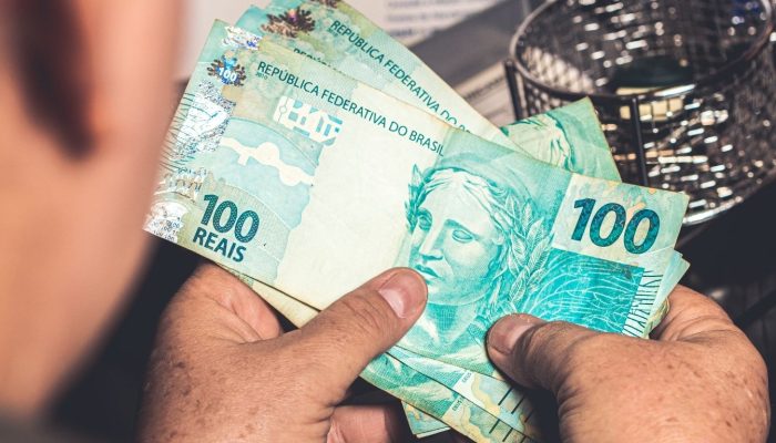 que o diagnóstico pode levar décadas para acontecerOs beneficiários podem consul