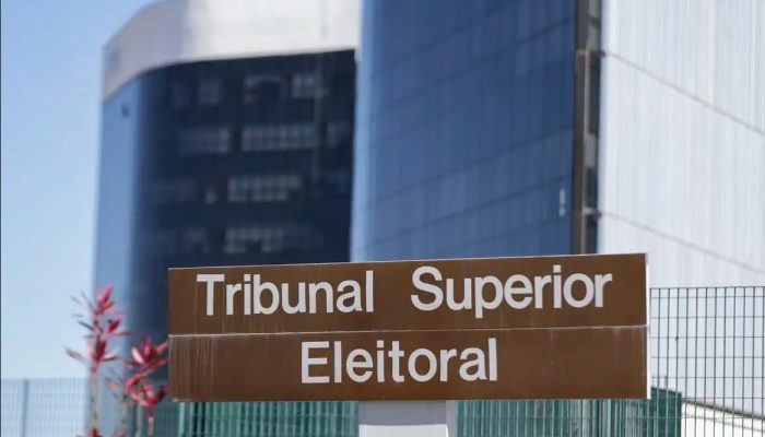decisão própria e que, portanto, não precisaria ser refundado, afirma o coordena