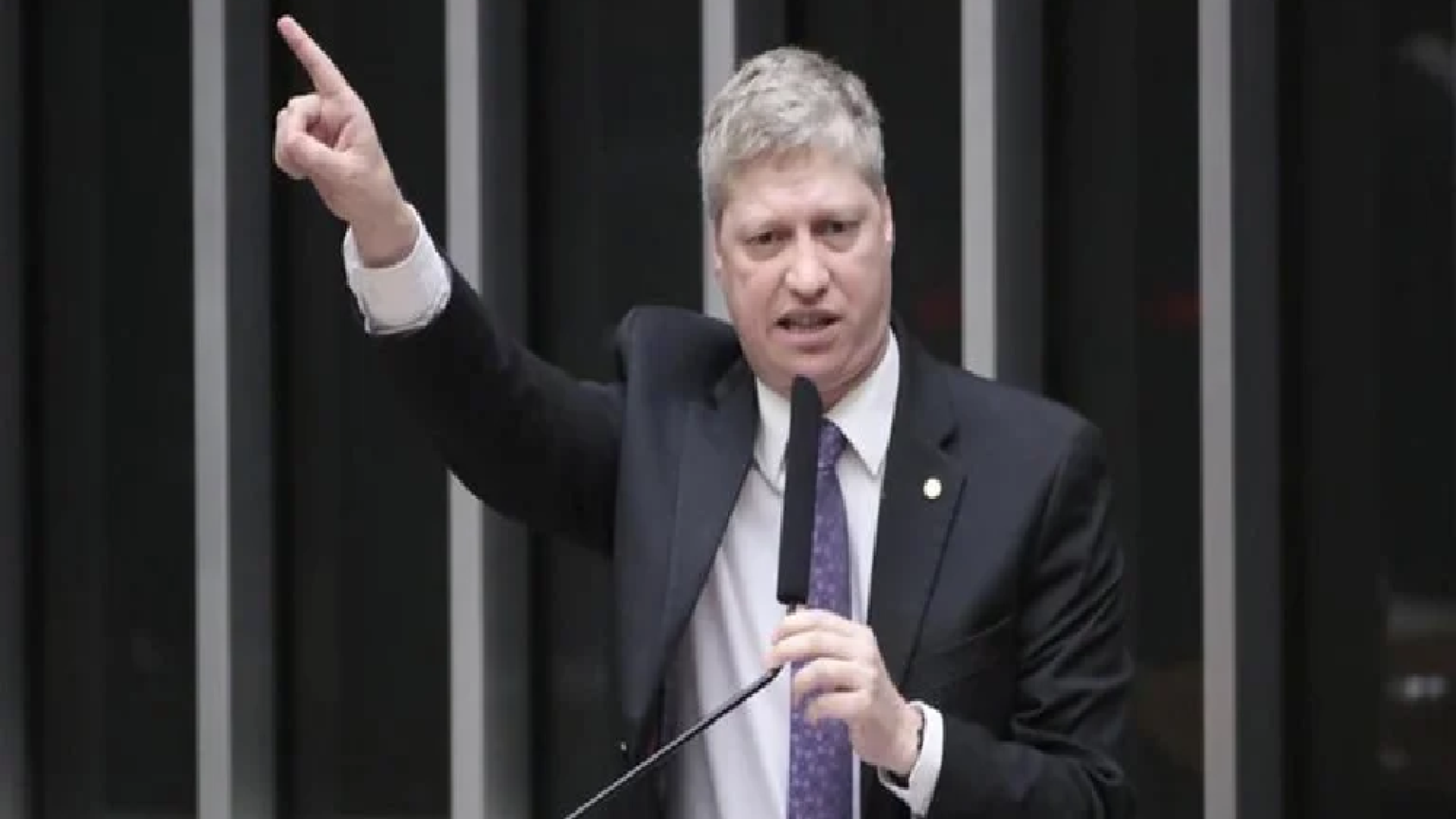 que o ministro disse que tomar&aacute; as provid&ecirc;ncias necess&aacute;rias