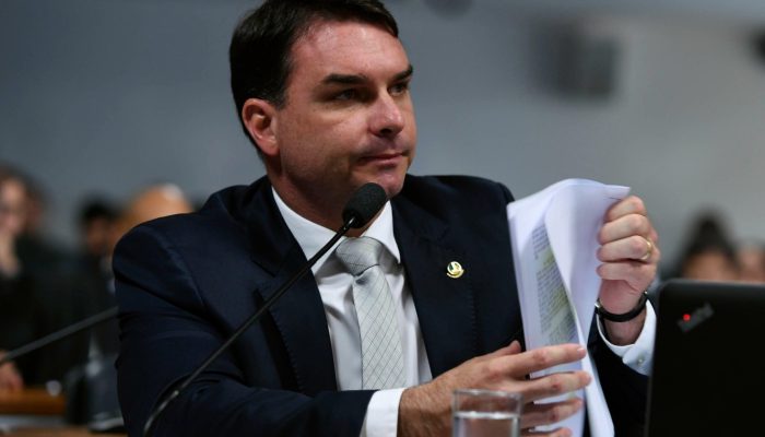 meio de nota divulgada nesta quinta-feira, 7, que considera "graves" as informaç