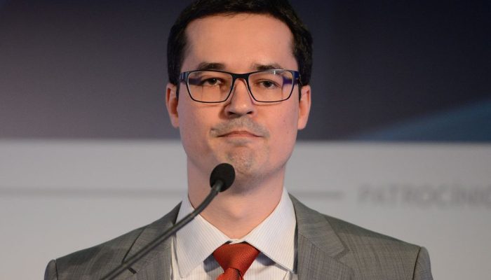 unanimidade, cassar o registro de candidatura de Dallagnol por tentativa de burl