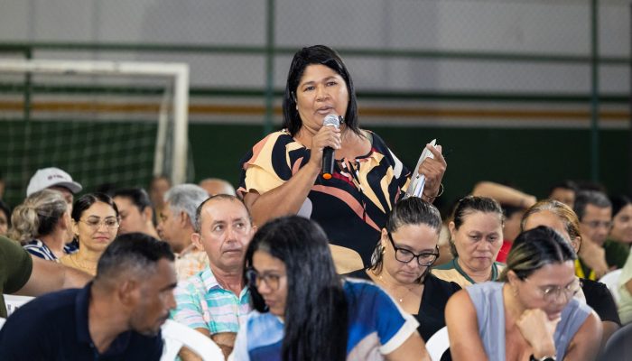 te público e investimentos sociais dominaram as falas da população. A sessão iti