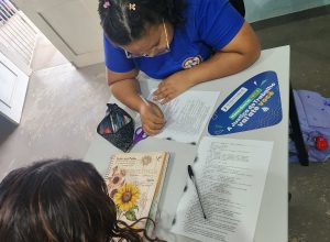 vir nos proteger”, disse o aluno. “Ele leu a carta para mim. Foi emocionante”, r