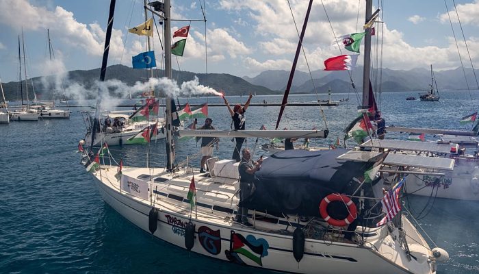 tugueses em flotilha humanitária