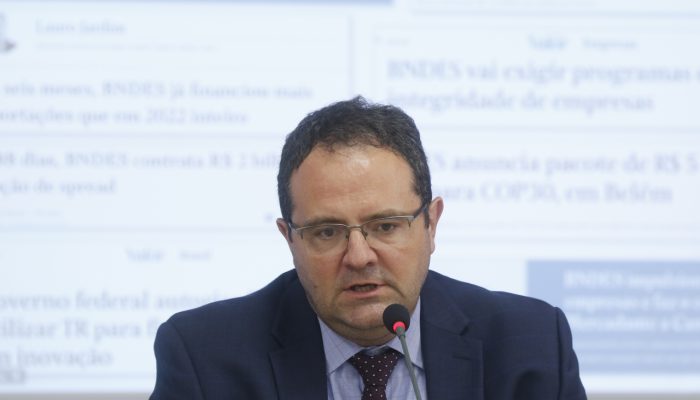te paga pela população corresponda a no máximo 6% da renda per capita da região