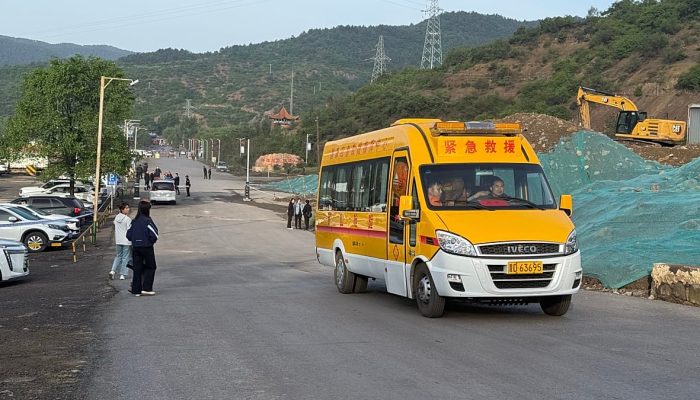 China: Xi Jinping exige resgate total ap&oacute;s explos&atilde;o em mina de carv&atilde;o matar pelo menos 90