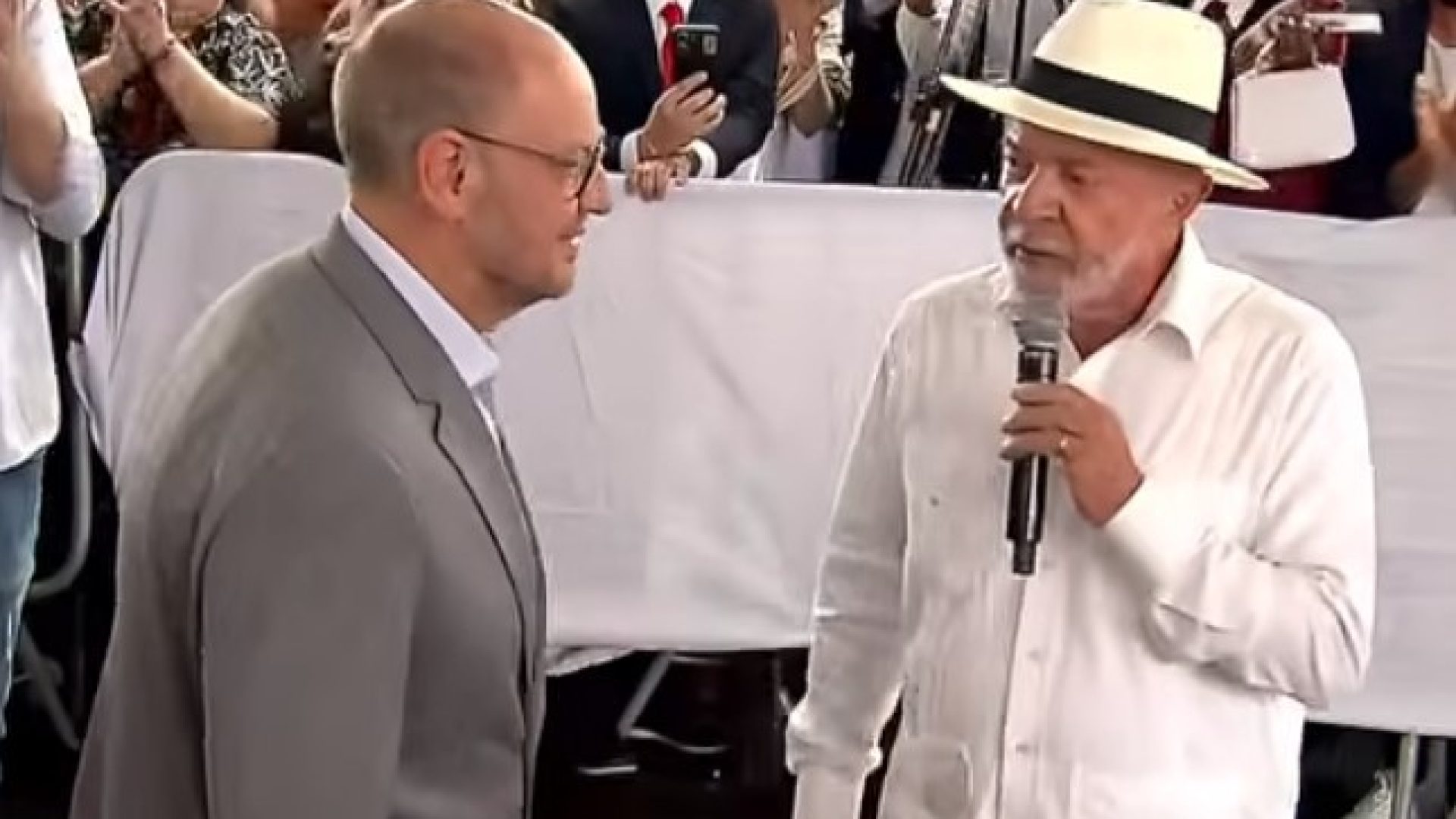 Em evento, Lula aproveita para revelar suas expectativas do governador interino (à esq) &nbsp; (Canal Gov/Reprodução