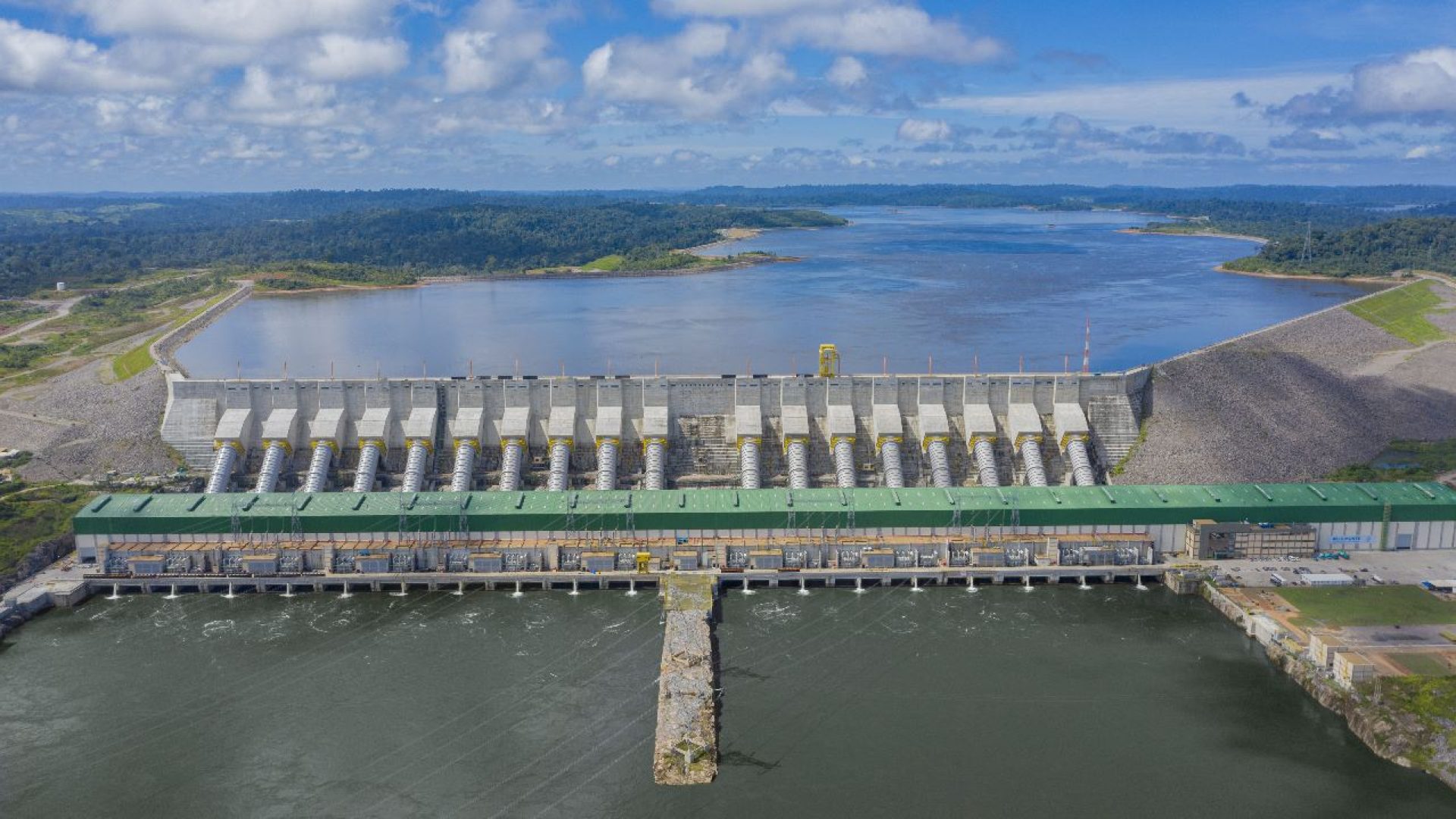 um ano, após decisão judicial favorável à operadora de Belo Monte, que permitiu