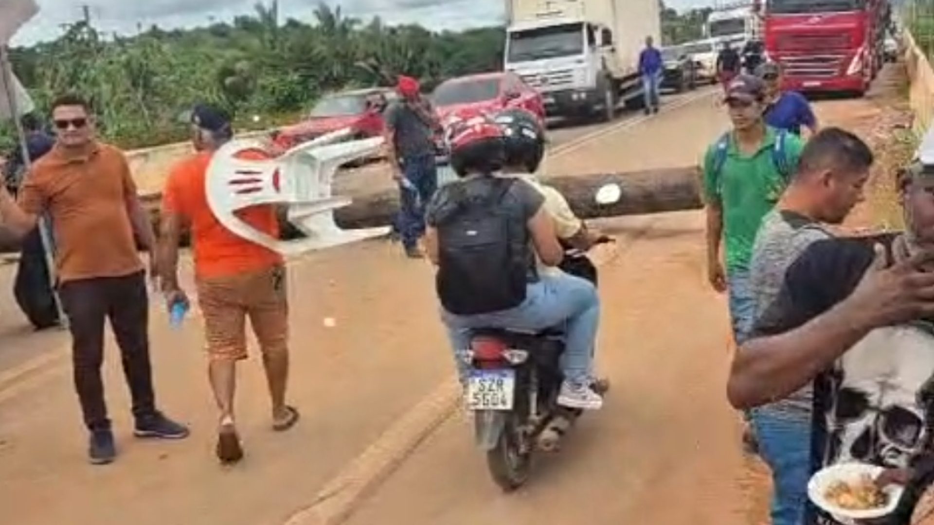 Wilson Soares – A Voz do Xingu Profissionais da rede municipal de ensino de Anap