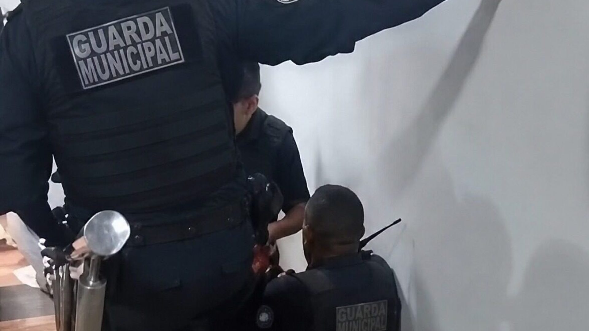 Por