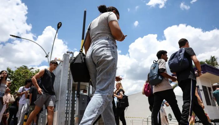 te Concursos Colunistas Entretenimento Menu Cidades Política Polícia Esportes Co