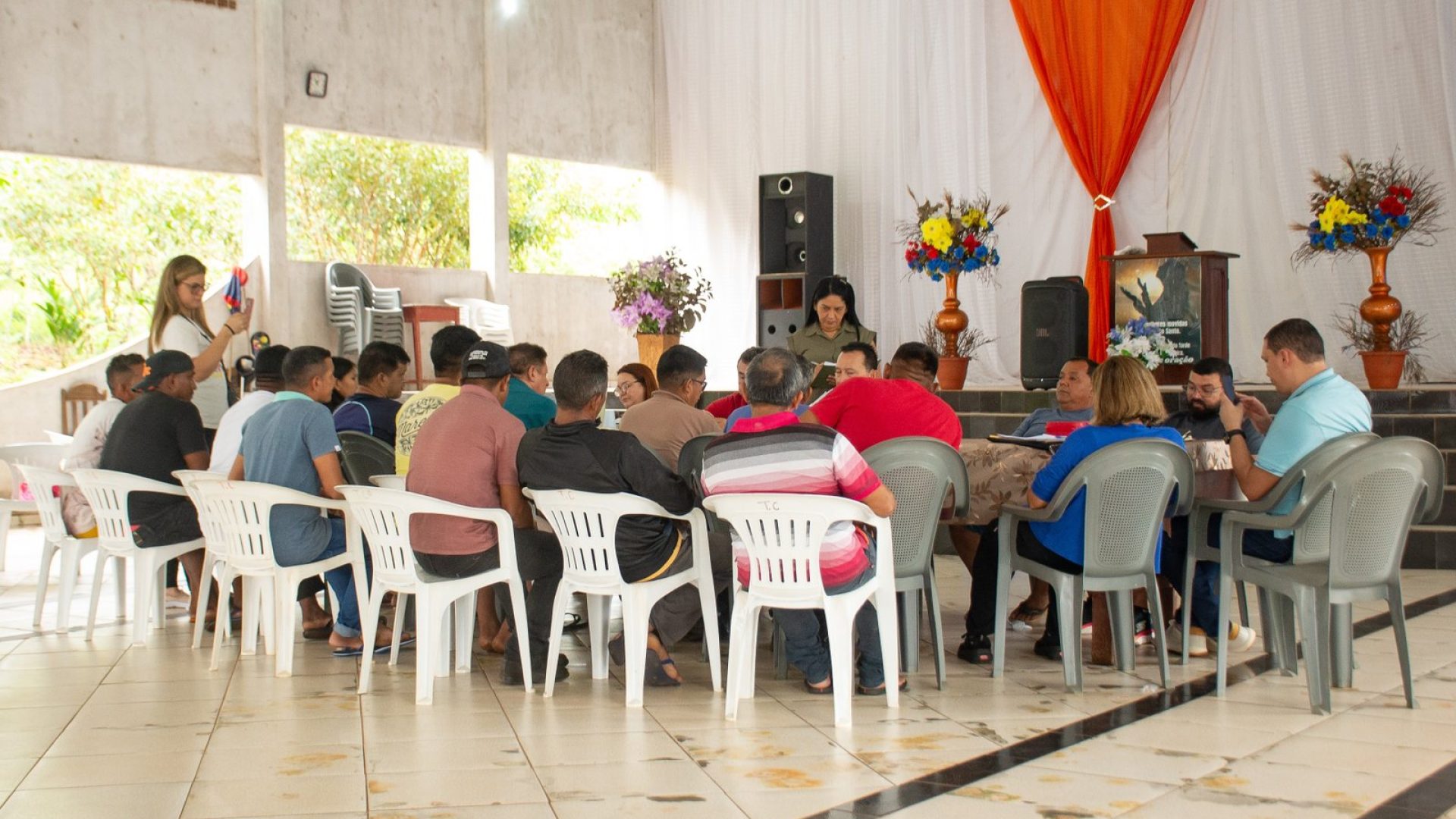tunidade de apresentar individualmente suas necessidades e prioridades, além de