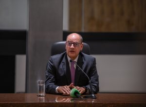 Cortes de cargos comissionados no Rio de Janeiro alcançam economia de 230 milhões