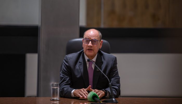 Cortes de cargos comissionados no Rio de Janeiro alcançam economia de 230 milhões