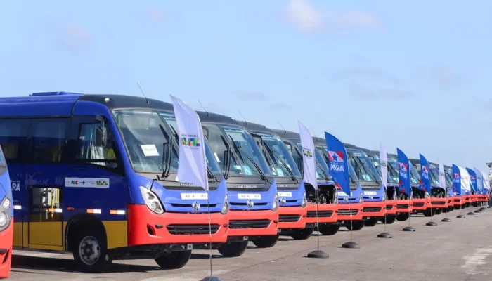 meio do Novo PAC Saúde e do programa Caminhos da Saúde. A cerimônia ocorreu no P