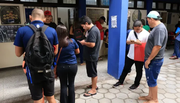 tuguesa, Pedagogia e Medicina, em Belém; Biomedicina, em Marabá; e Enfermagem, e