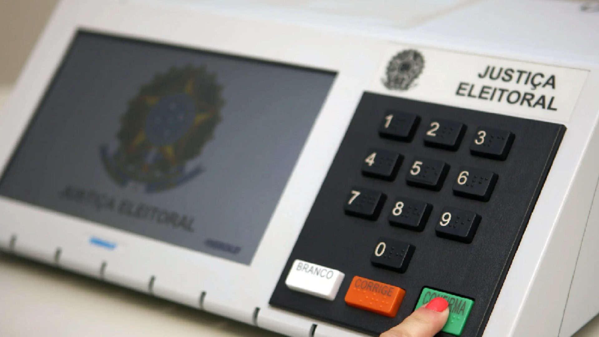 abuso de poder político e econômico nas eleições de 2022, devido a práticas envo