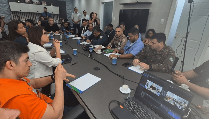 meio de monitoramentos e estudos técnicos especializados”, disse. Representantes