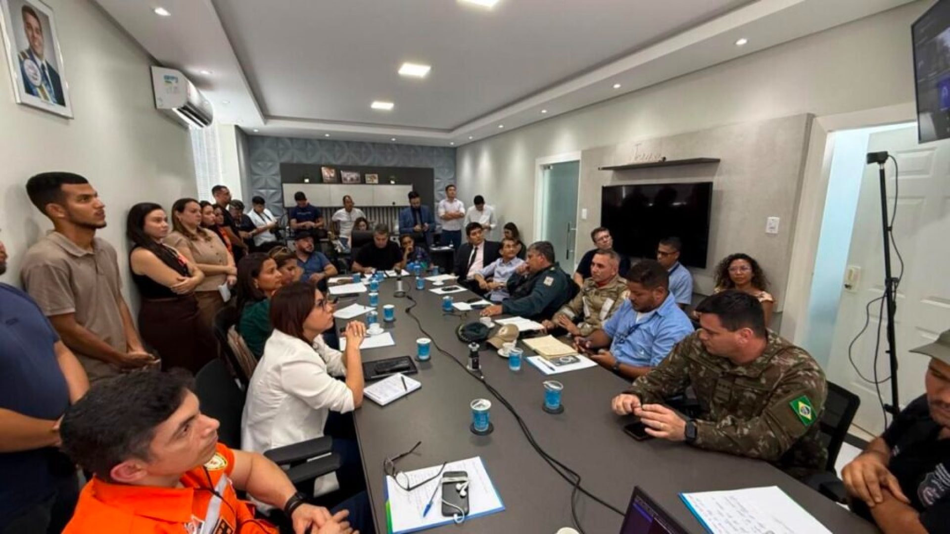 te Concursos Colunistas Entretenimento Menu Cidades Política Polícia Esportes Co