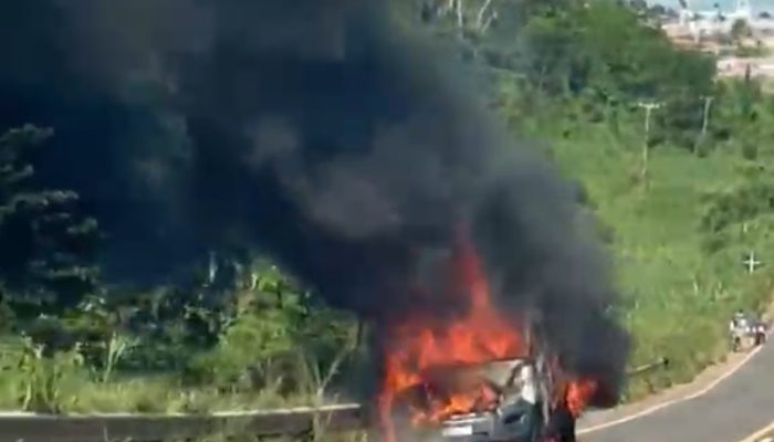 tal A Voz do Xingu, no momento do incidente estavam no veículo o motorista, um e